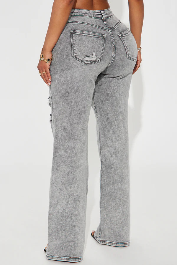 Graue Jeans mit geradem Bein